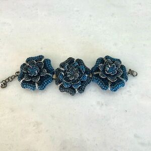 Triple flower bracelet
